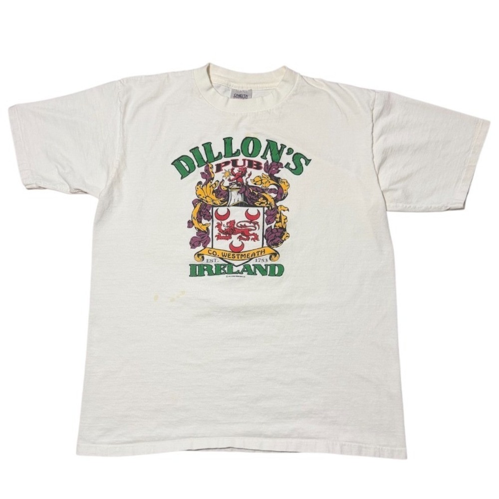 Vintage 90s Dillons Pub Ireland Crest St Patricks Irish Graphic Bar Art T-shirt